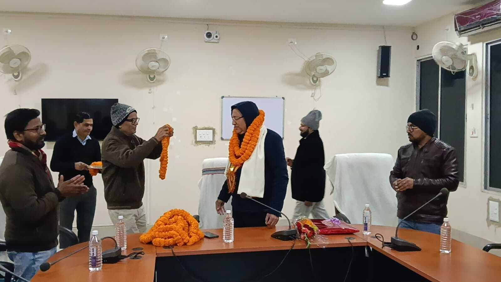 स्थानांतरण पर पीडीजे को दी गयी भावभीनी विदाई