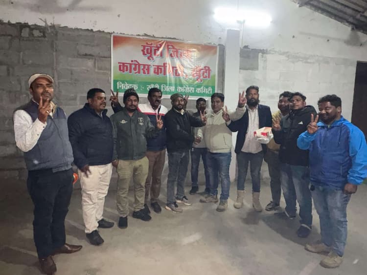 यूथ कांग्रेस जिलाध्यक्ष बनने पर अमिर को दी बधाई