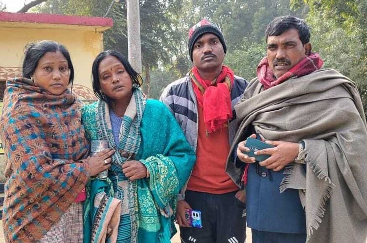 hajipur news. महुआ के चालक की यूपी में सड़के हादसे में मौत