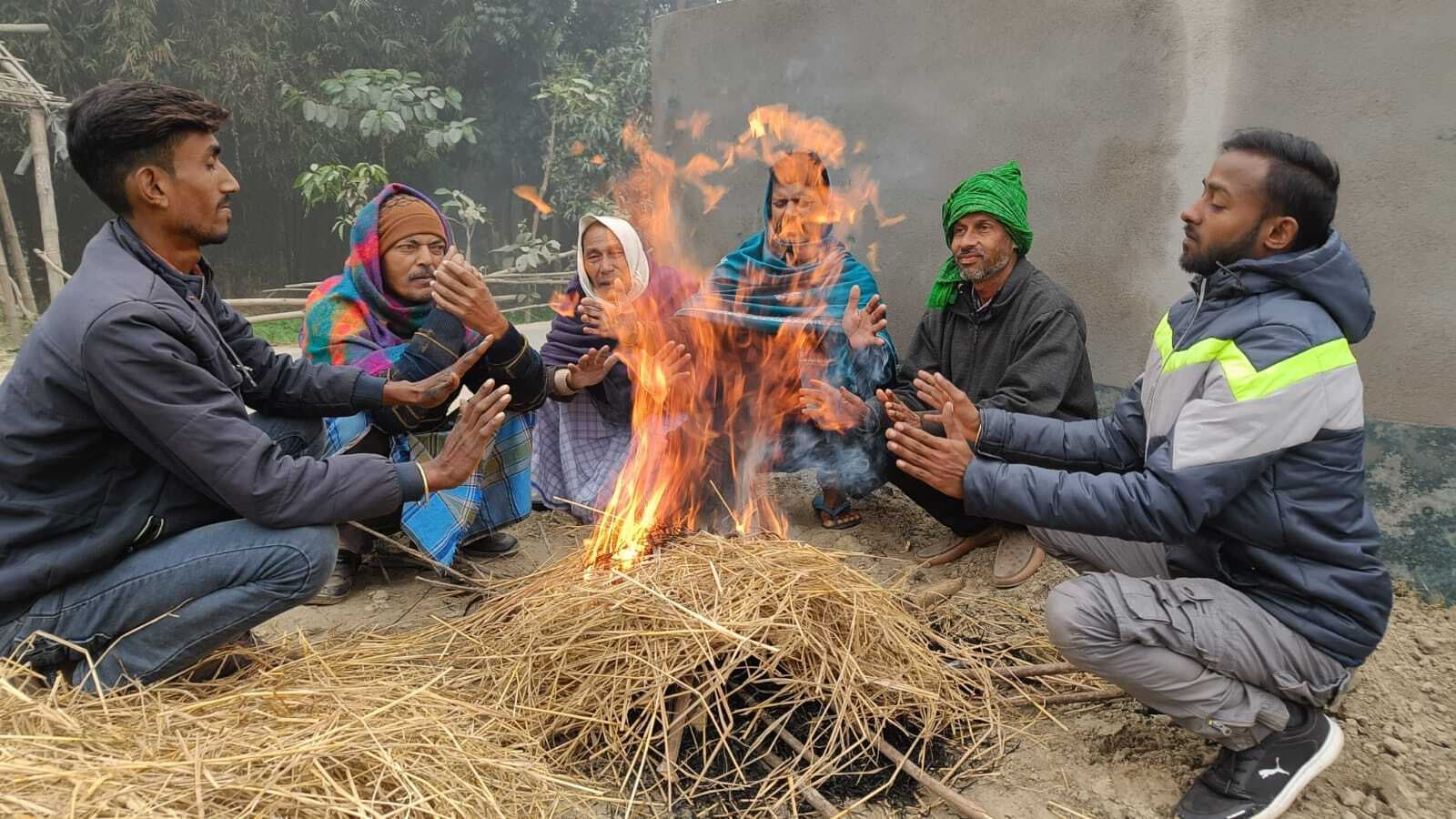 ठंड से लोगों को नहीं मिल रही राहत, पछुआ हवा बढ़ी ठिठुरन
