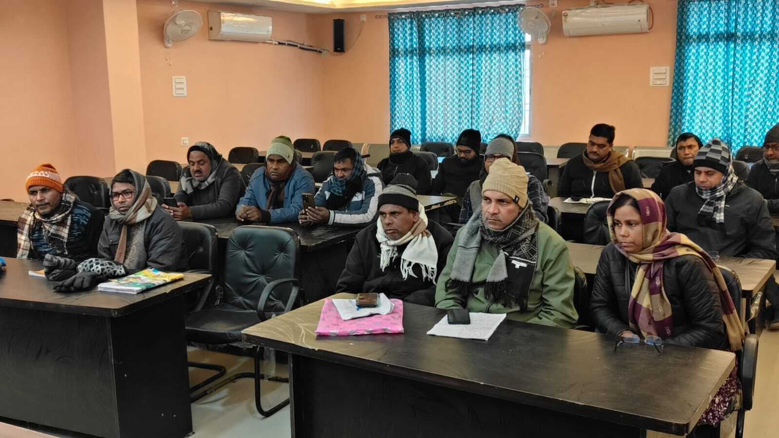 समय पर करायें  पीएम आवास योजना का सर्वे व सत्यापन