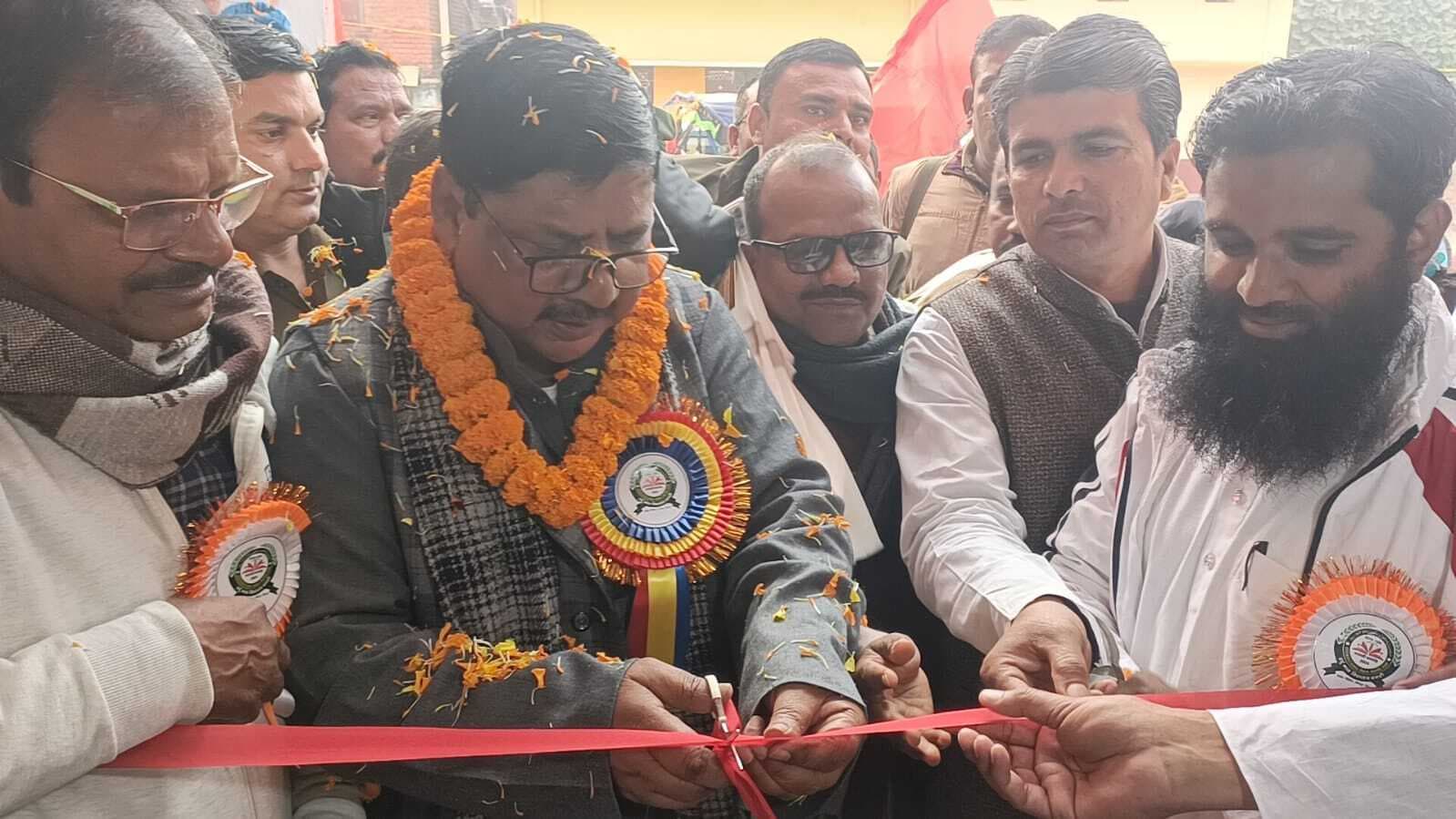 विद्यालय के सौ वर्ष पूरा होने पर शताब्दी समारोह आयोजित