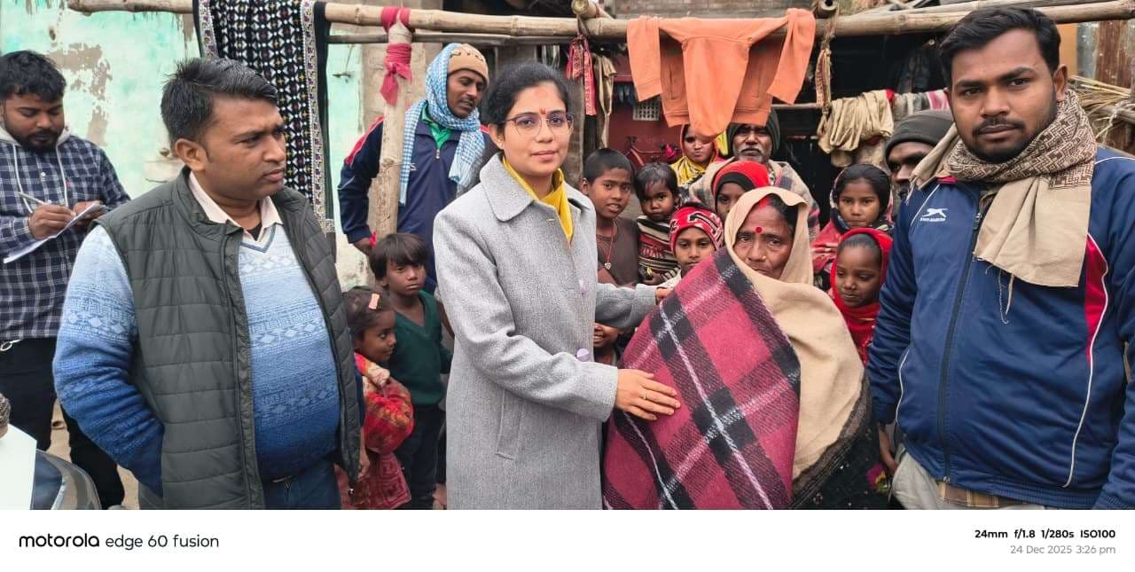 एसडीओ ने कंबल का किया वितरण