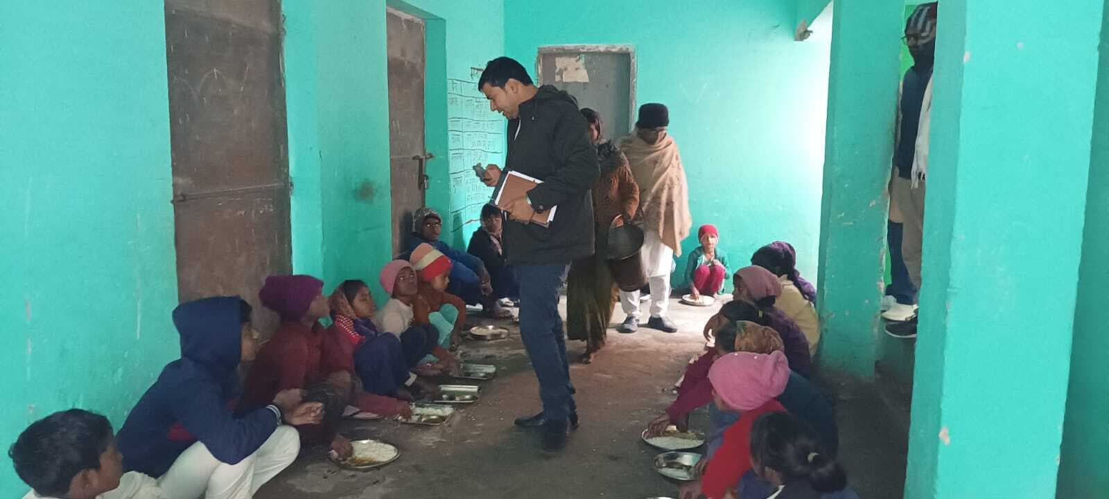 डीपीओ के औचक निरीक्षण से शिक्षकों में हड़कंप