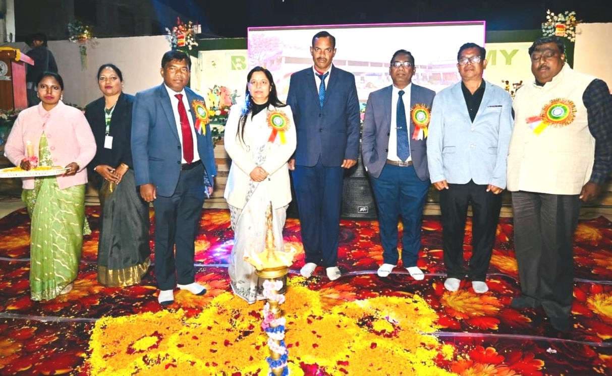 बाघवार एकेडमी का 20 वां वार्षिकोत्सव मना