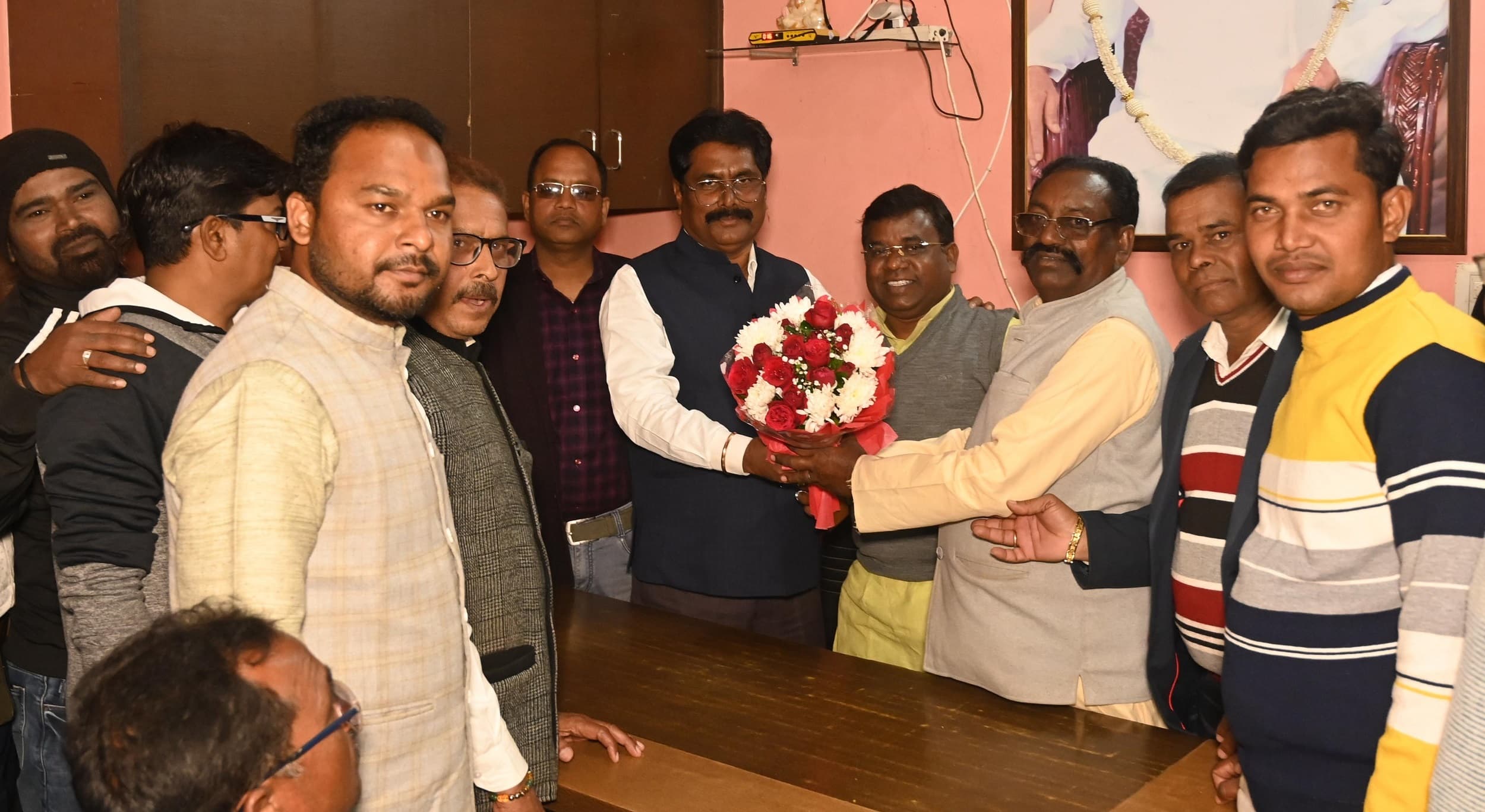 आदिवासी समाज के लिए मील का पत्थर साबित होगा पेसा कानून : योगेंद्र प्रसाद