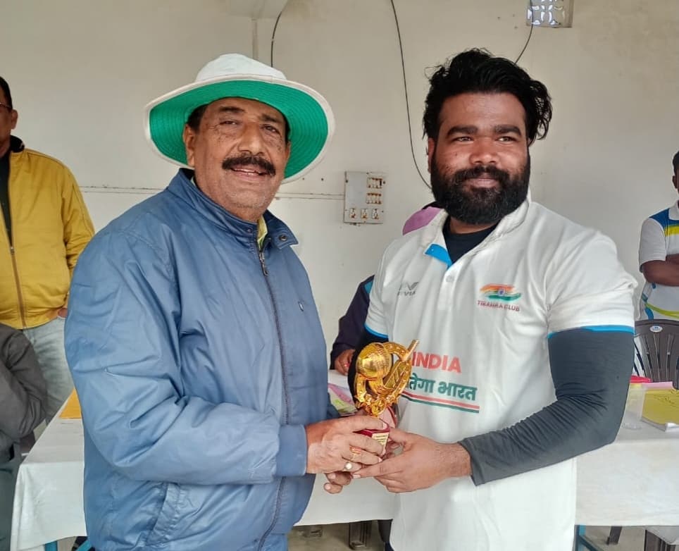 East Singhbhum News :एमबीसी, सोमिया व फाइटर इलेवन जीते