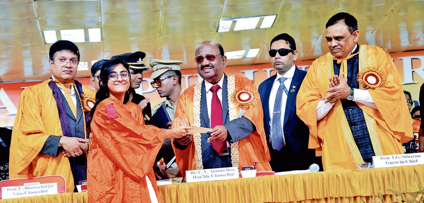 हिंसा और भ्रष्टाचार पश्चिम बंगाल की प्रमुख समस्याएं हैं: राज्यपाल