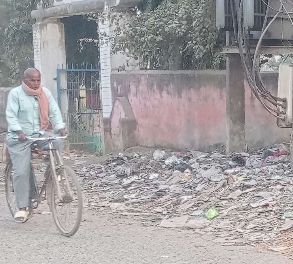 दुर्गंध से बीमारी फैलने की आशंका