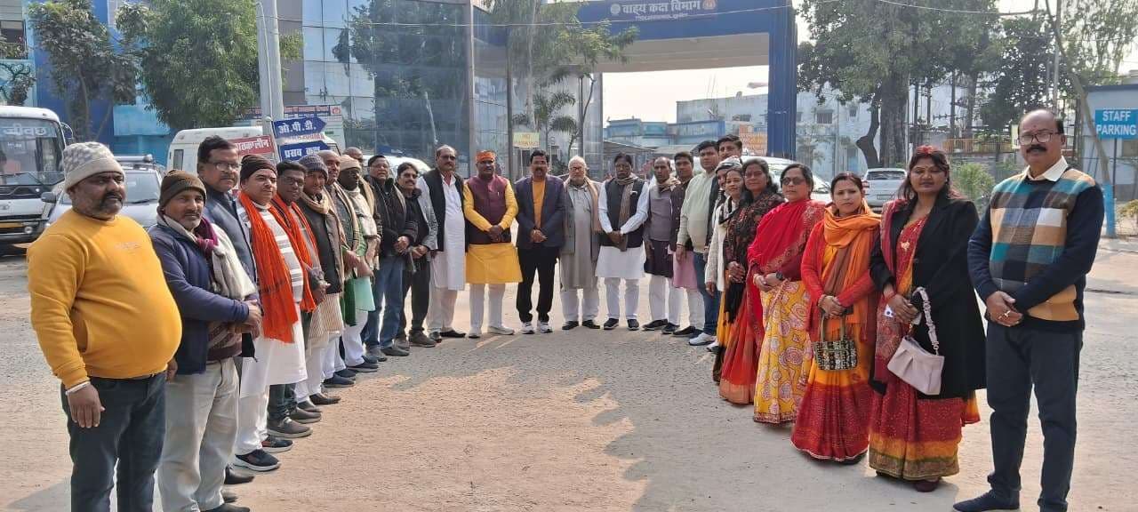 भाजपा कार्यालय में मनायी गयी पूर्व पीएम की जयंती