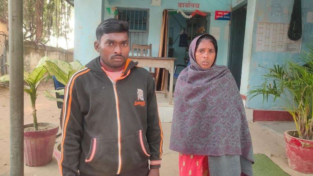 टैक्टर लगाने को लेकर चालकों के बीच मारपीट, शिकायत