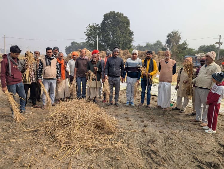 पैक्स में धान की खरीद नहीं होने से किसान परेशान