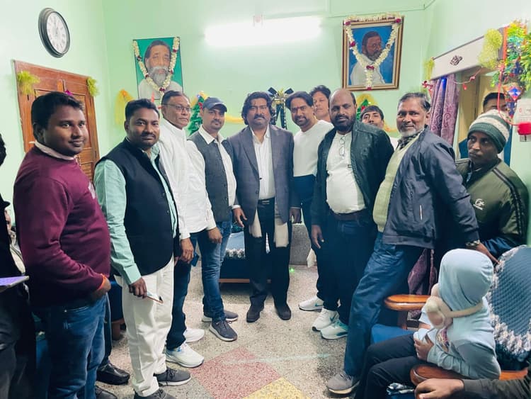 प्रेम और शांति का संदेश देता है क्रिसमस : सांसद