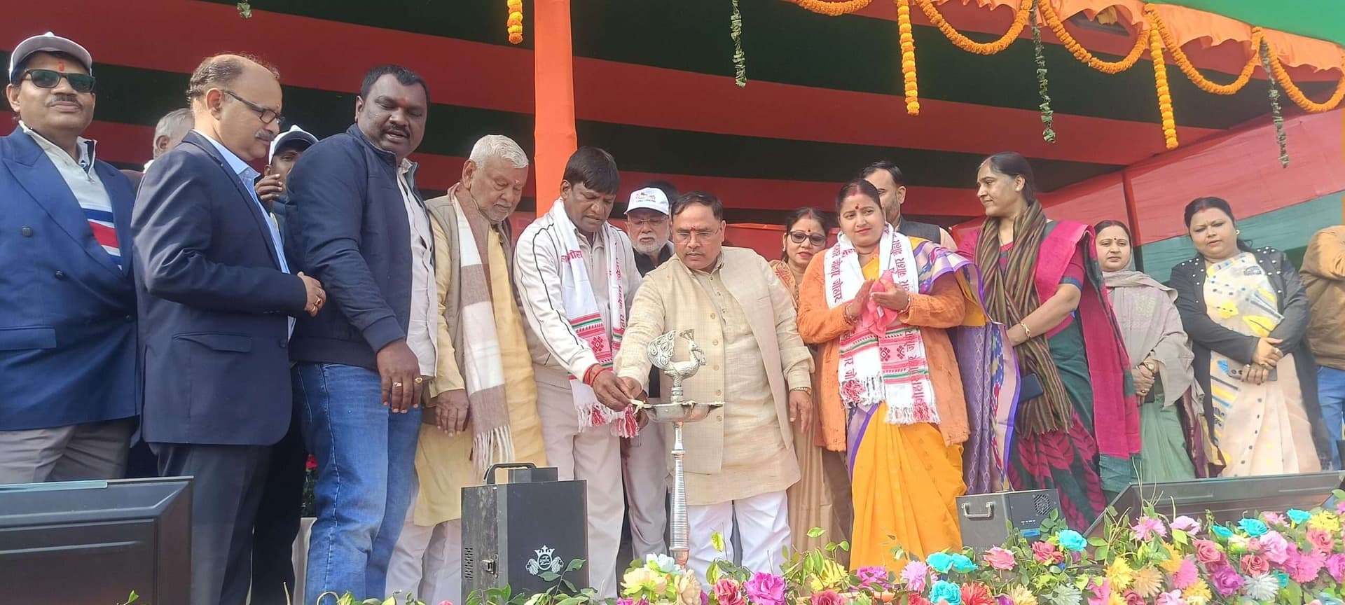 Dhanbad News : विज्ञान से लेकर खेल तक में विश्व में बज रहा है भारत का डंका : कर्मवीर सिंह