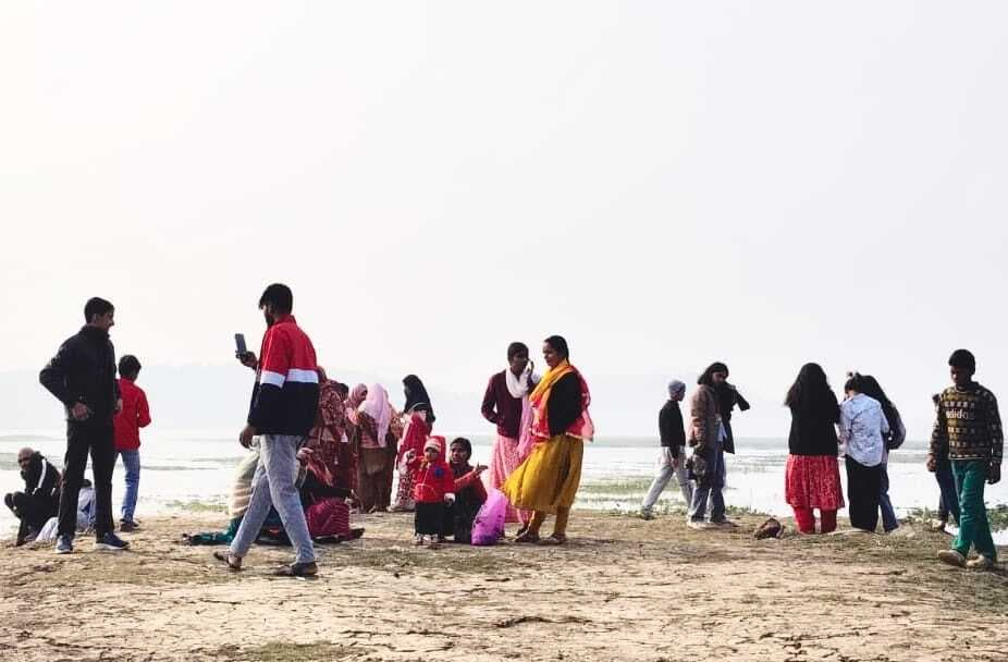 क्रिसमस व नववर्ष को लेकर पतौड़ा झील में उमड़ रही है भीड़
