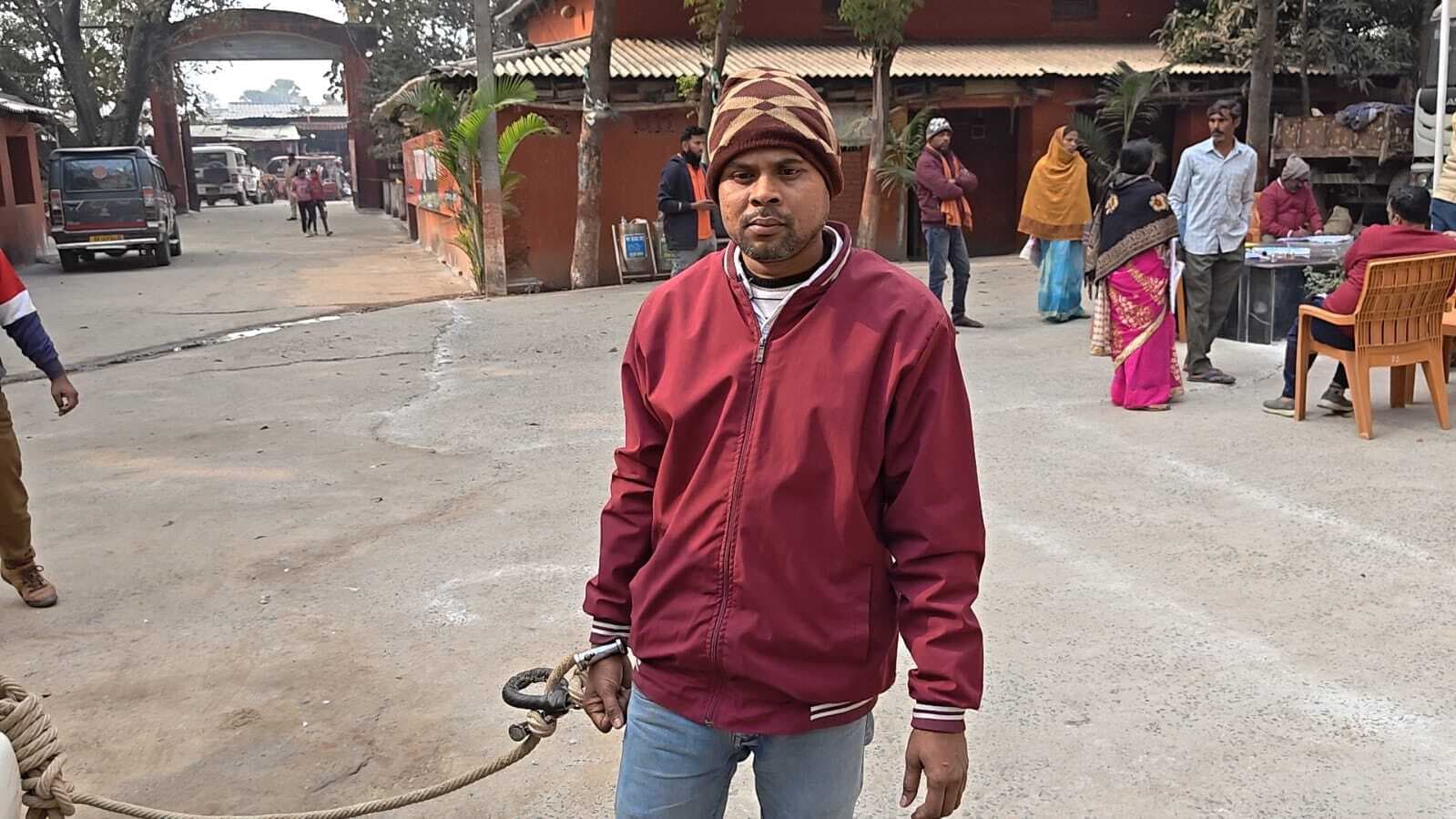 सोशल मीडिया पर युवती को ब्लेकमेल करने वाला युवक गिरफ्तार