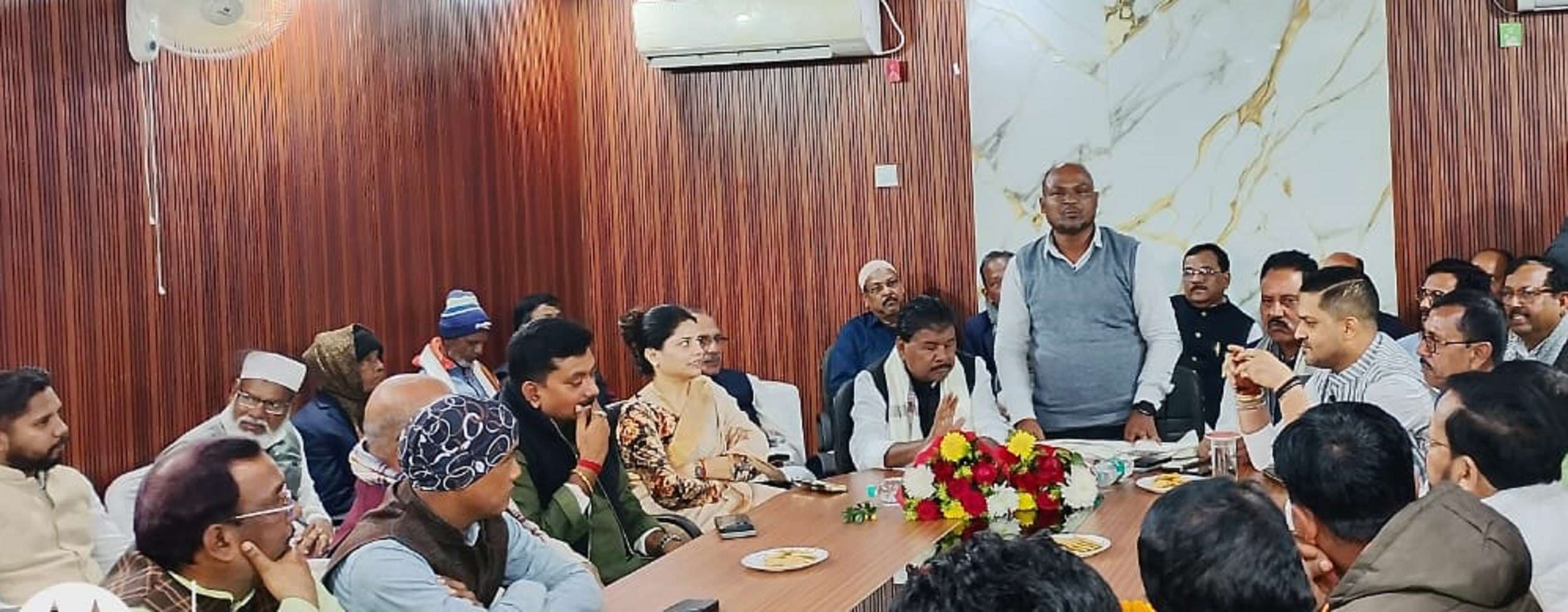 Bokaro News : कांग्रेस के 140वें स्थापना दिवस को उत्सव के रूप में मनायें कार्यकर्ता : भूपेंद्र मरावी