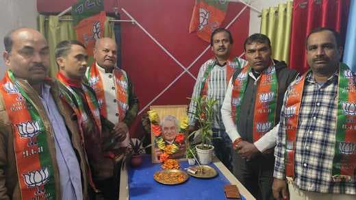 हनवारा में श्रद्धापूर्वक मनायी गयी अटल जी की 101वीं जयंती