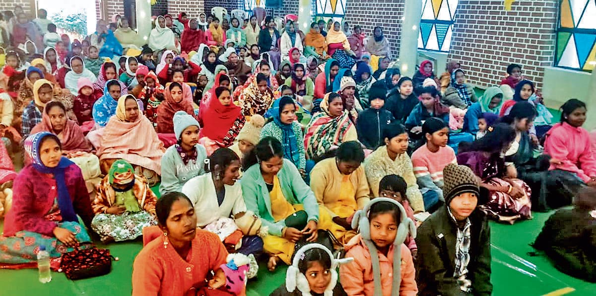 Chaibasa News : प्रभु यीशु के बताये मार्ग पर चलना ही क्रिसमस