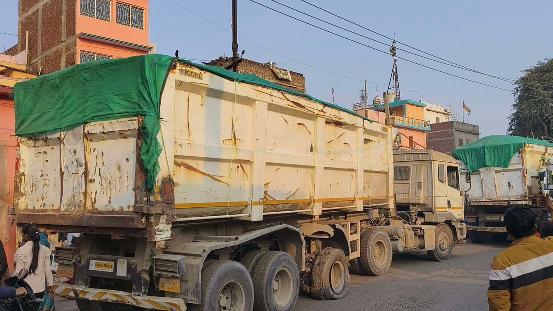 बारुण-नवीनगर प्रखंड में फ्लाई ऐश से स्थानीय लोगों की मुश्किलें