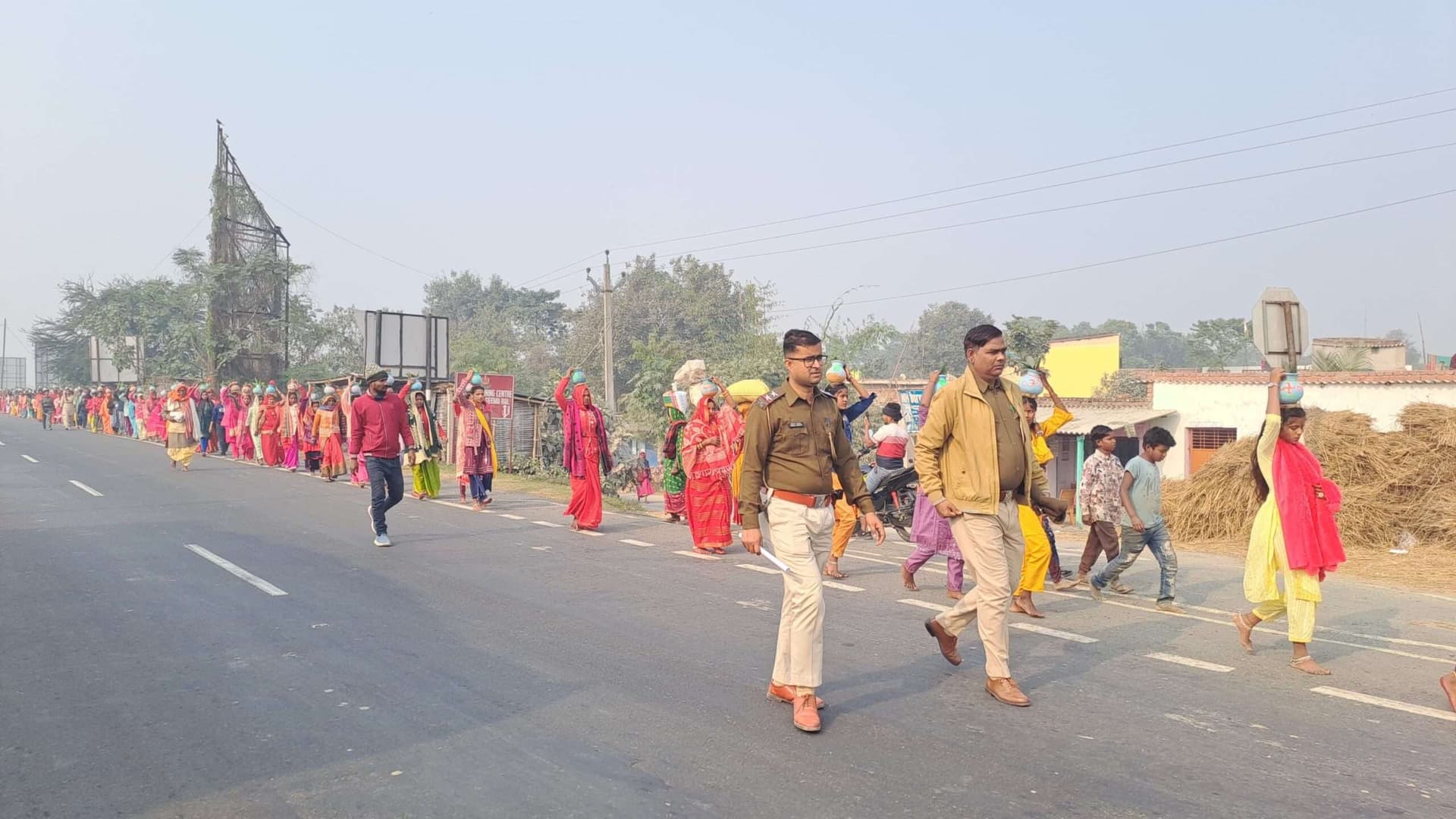 पौष पूर्णिमा के अवसर पर निकाली भव्य कलश यात्रा
