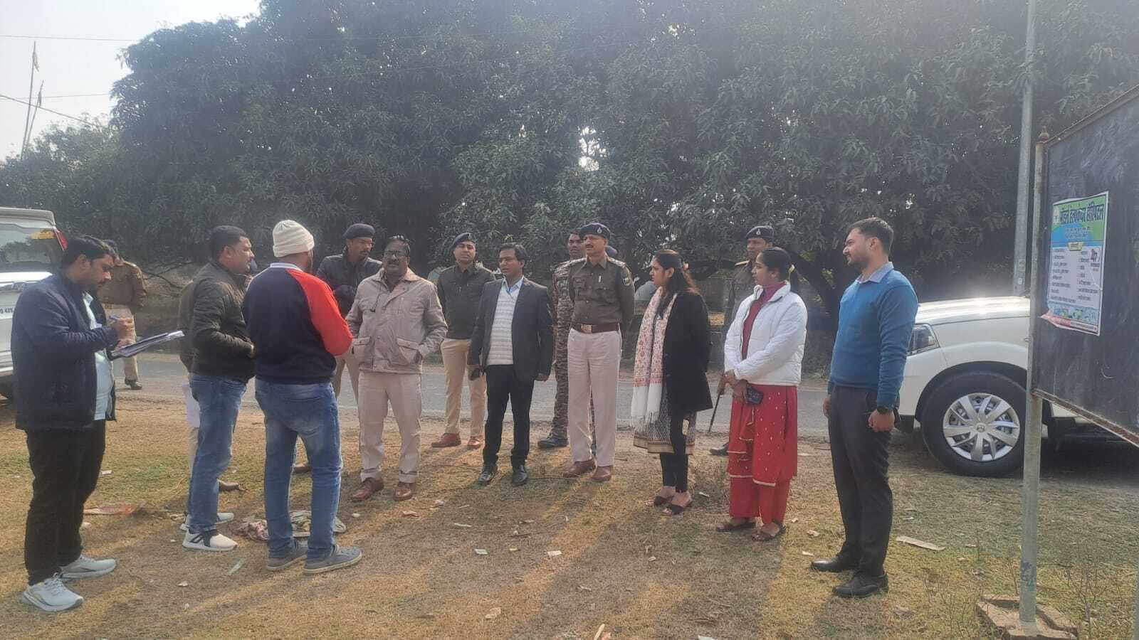 मंदार महोत्सव की तैयारी का एसडीएम ने लिया जायजा, दिये निर्देश