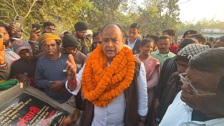 स्वास्थ्य मंत्री ने चेक डैम का किया शिलान्यास