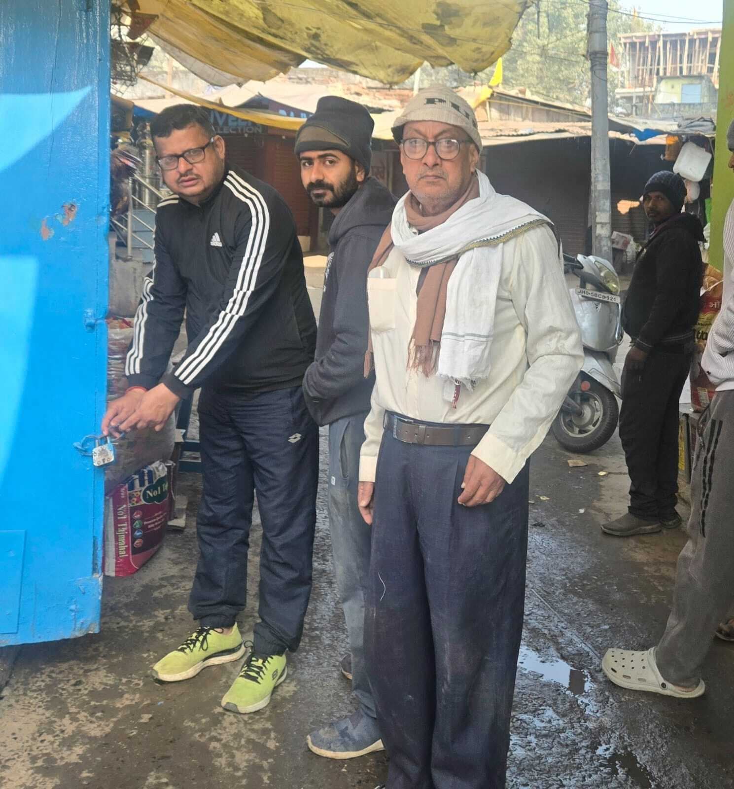 Jamshedpur News : मानगो : राशन दुकान का ताला तोड़कर ₹20 हजार की चोरी