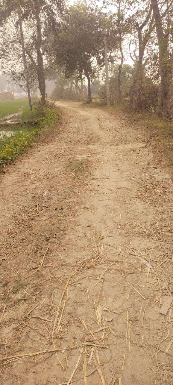 पक्कीकरण से वंचित अटरिया–मिश्रपुरा कच्ची सड़क, ग्रामीणों की बढ़ी परेशानी