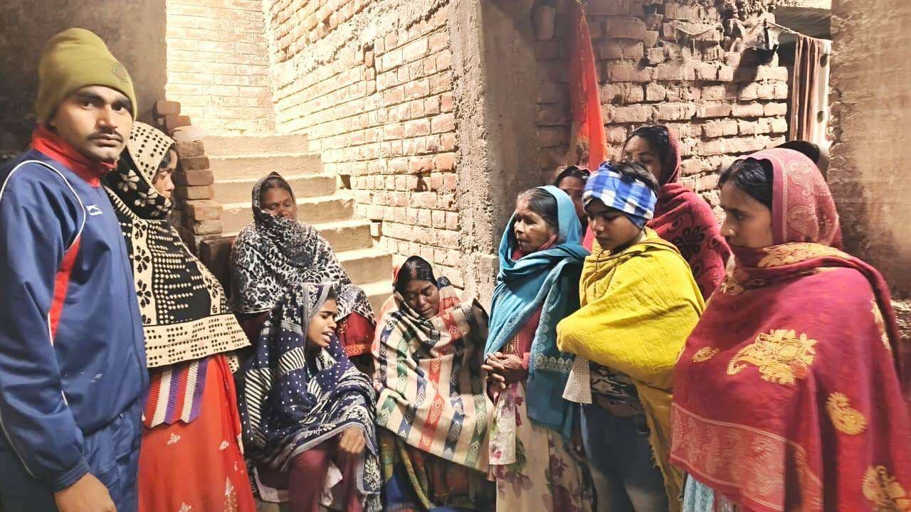 ओबरा के बेल में ट्रैक्टर से कुचलकर वृद्ध की मौत, चालक फरार