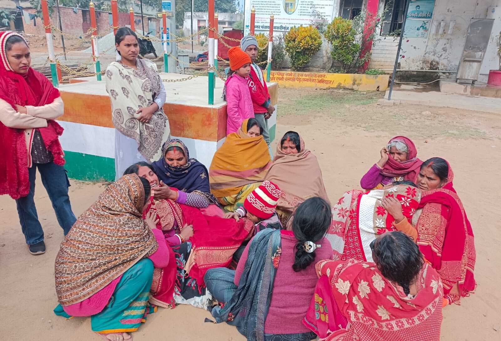 पेज तीन का लीड... भूमि विवाद में दो पक्षों की गोलीबारी, बीच-बचाव में मजदूर की मौत