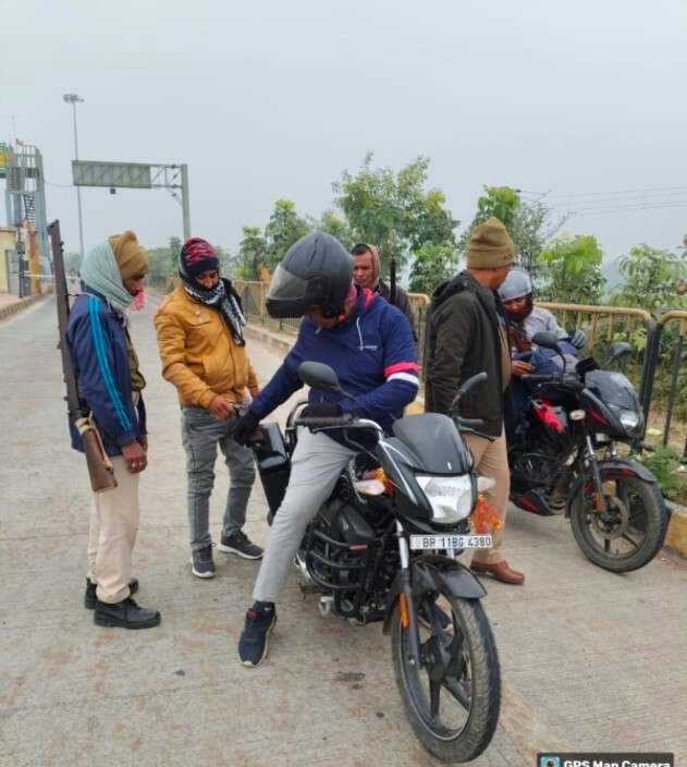सुरक्षा की दृष्टिकोण से जिले में चलाया जा रहा सघन वाहन चेकिंग अभियान
