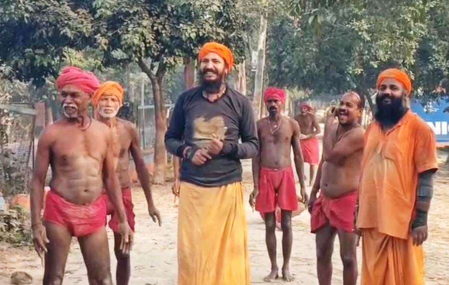 पूस की कंपकंपाती ठंड पर भारी पड़ रही कांवरियों की आस्था