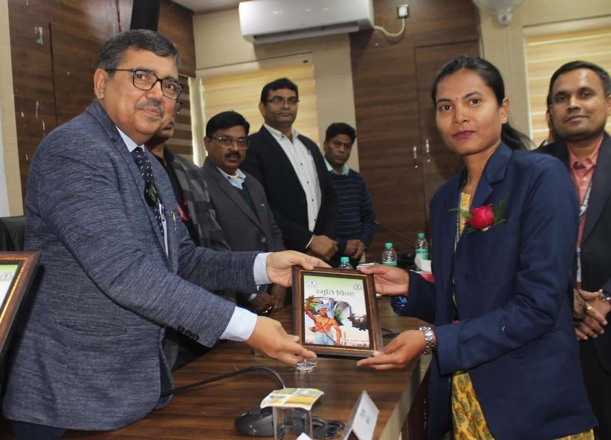 Bokaro News : नियम-कानून आम नागरिकों के हितों की रक्षा के लिए : डीसी