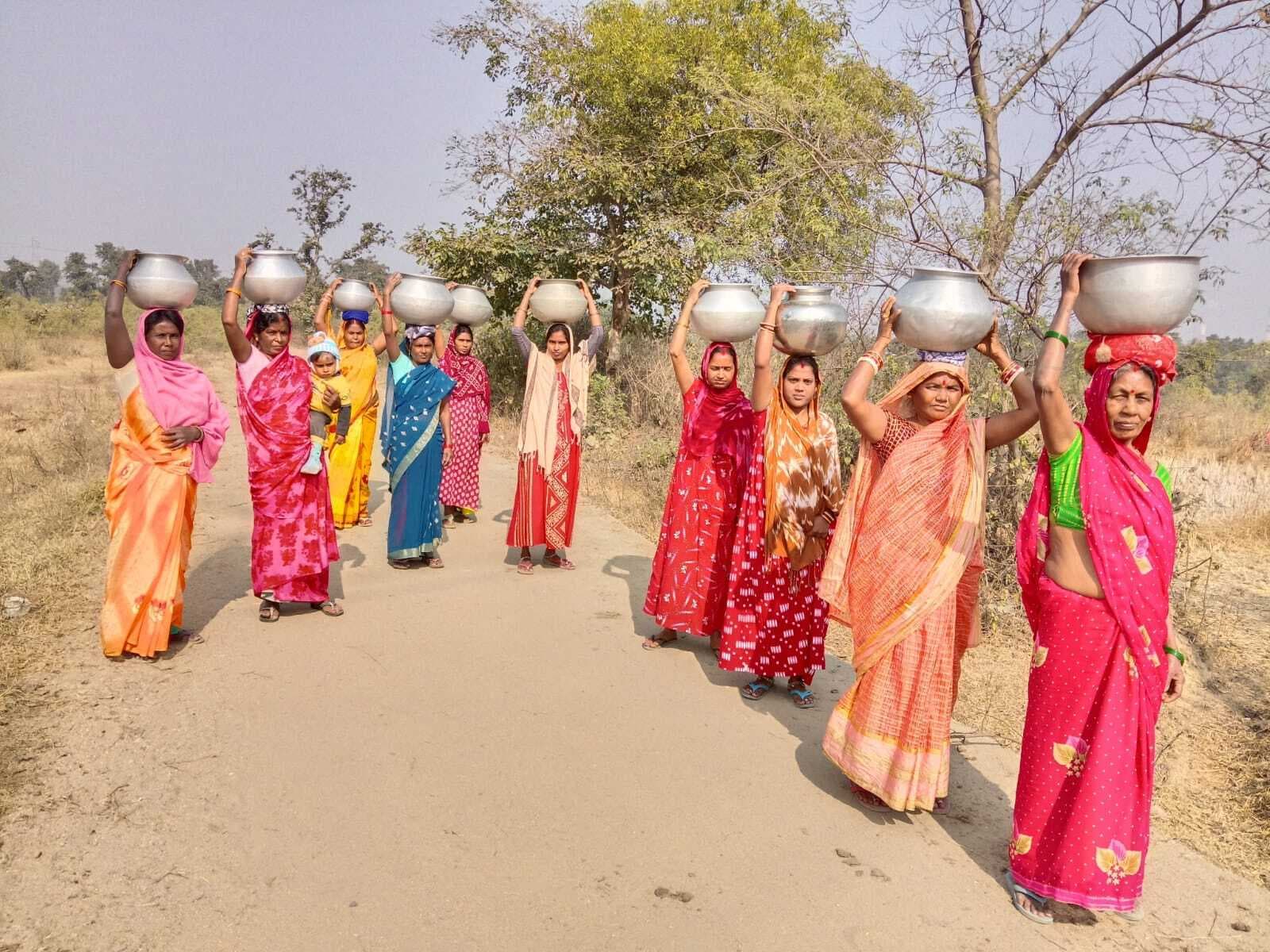 Bokaro News : पांच किमी दूर से लाना पड़़ता है पीने का पानी