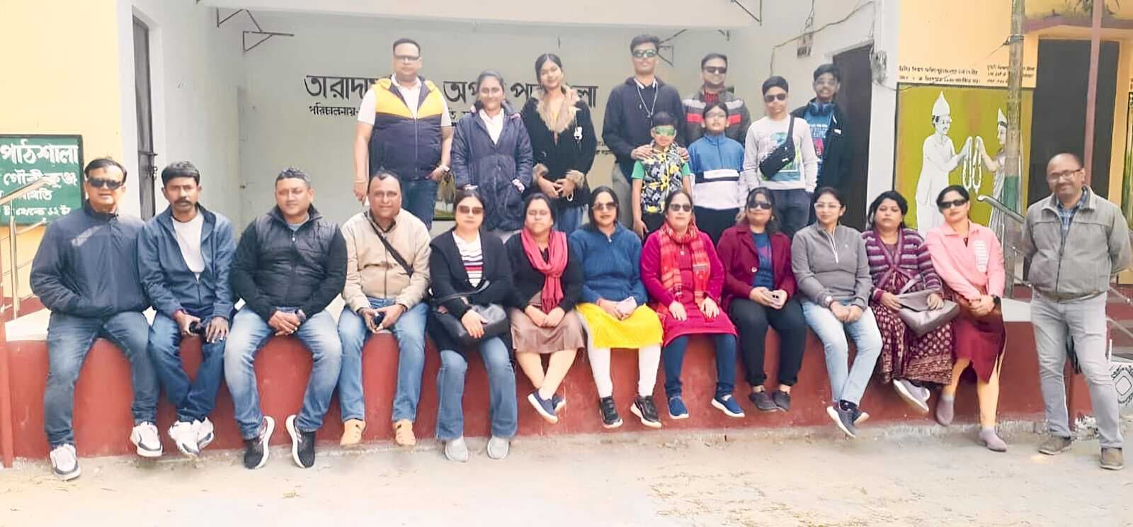 East Singhbhum News : घाटशिला में पर्यटकों की पहली पसंद बना गौरीकुंज