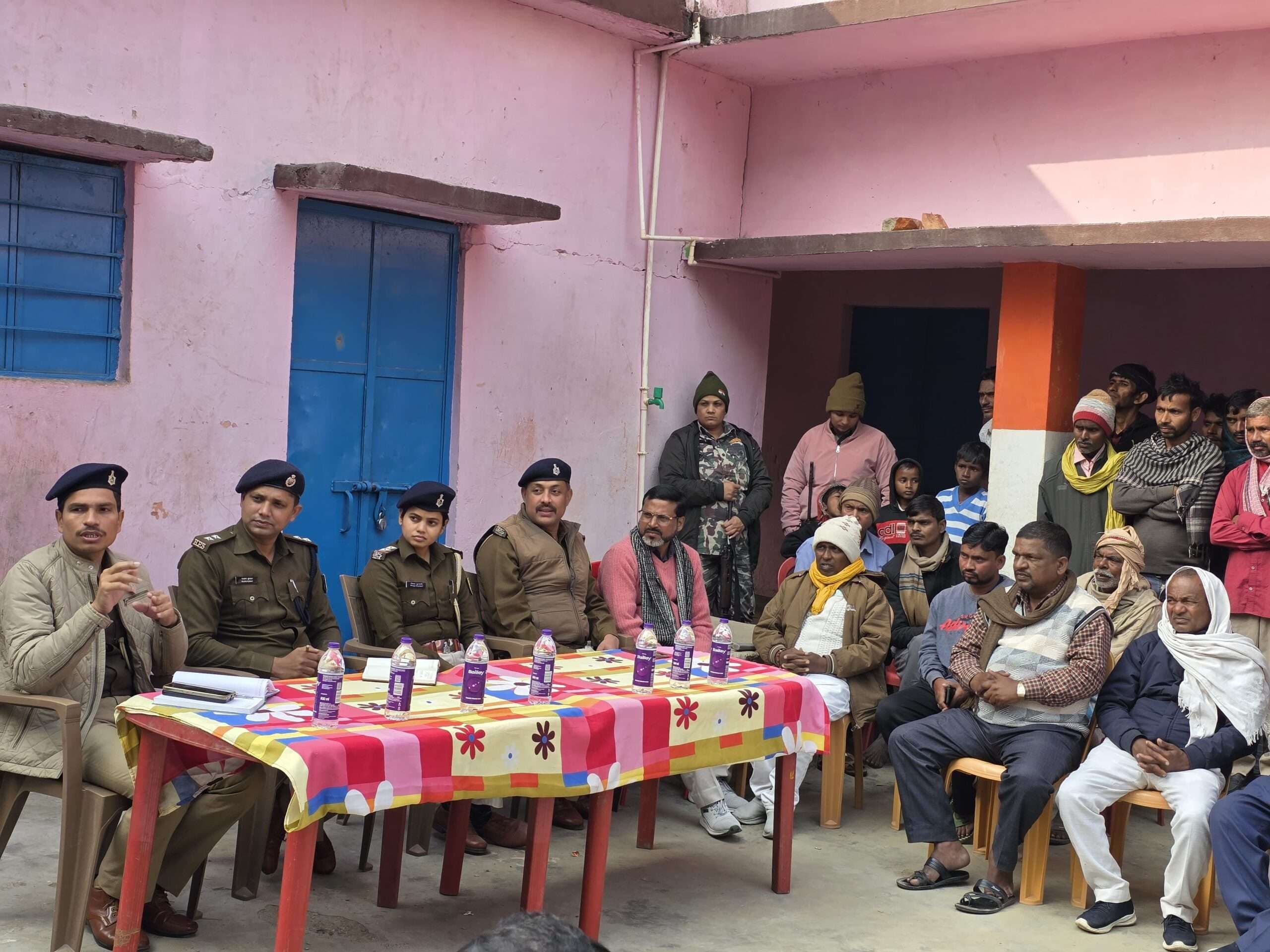 ग्रामीणों ने पुलिस को दिये कई सुझाव