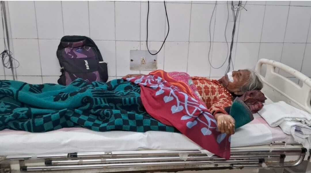 अलाव जलाने को लेकर दो पक्षों में मारपीट, 12 घायल