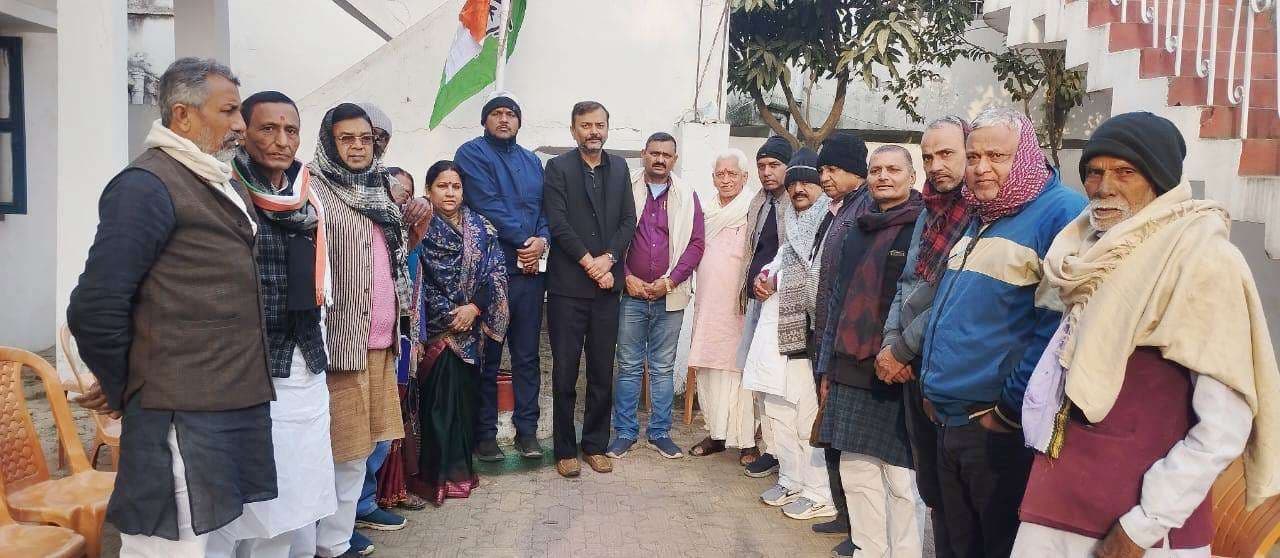 स्थापना दिवस पर कांग्रेसियों ने संगठन मजबूती का लिया संकल्प