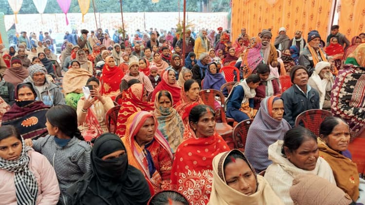 मेगा मेडिकल कैंप में दो हजार से अधिक मरीजों की हुई जांच और नि:शुल्क इलाज