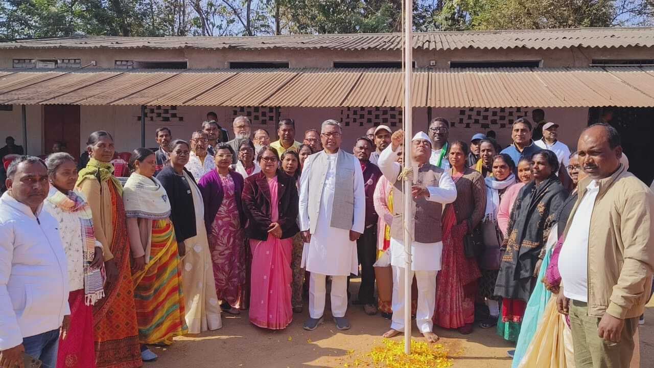 कांग्रेस की विचारधारा को जन-जन तक पहुंचायें : सांसद