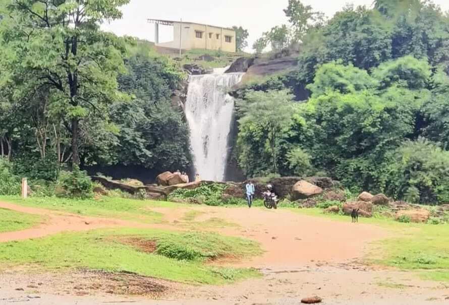 Bokaro News : बेरमो अनुमंडल क्षेत्र में हैं कई चर्चित पिकनिक स्थल