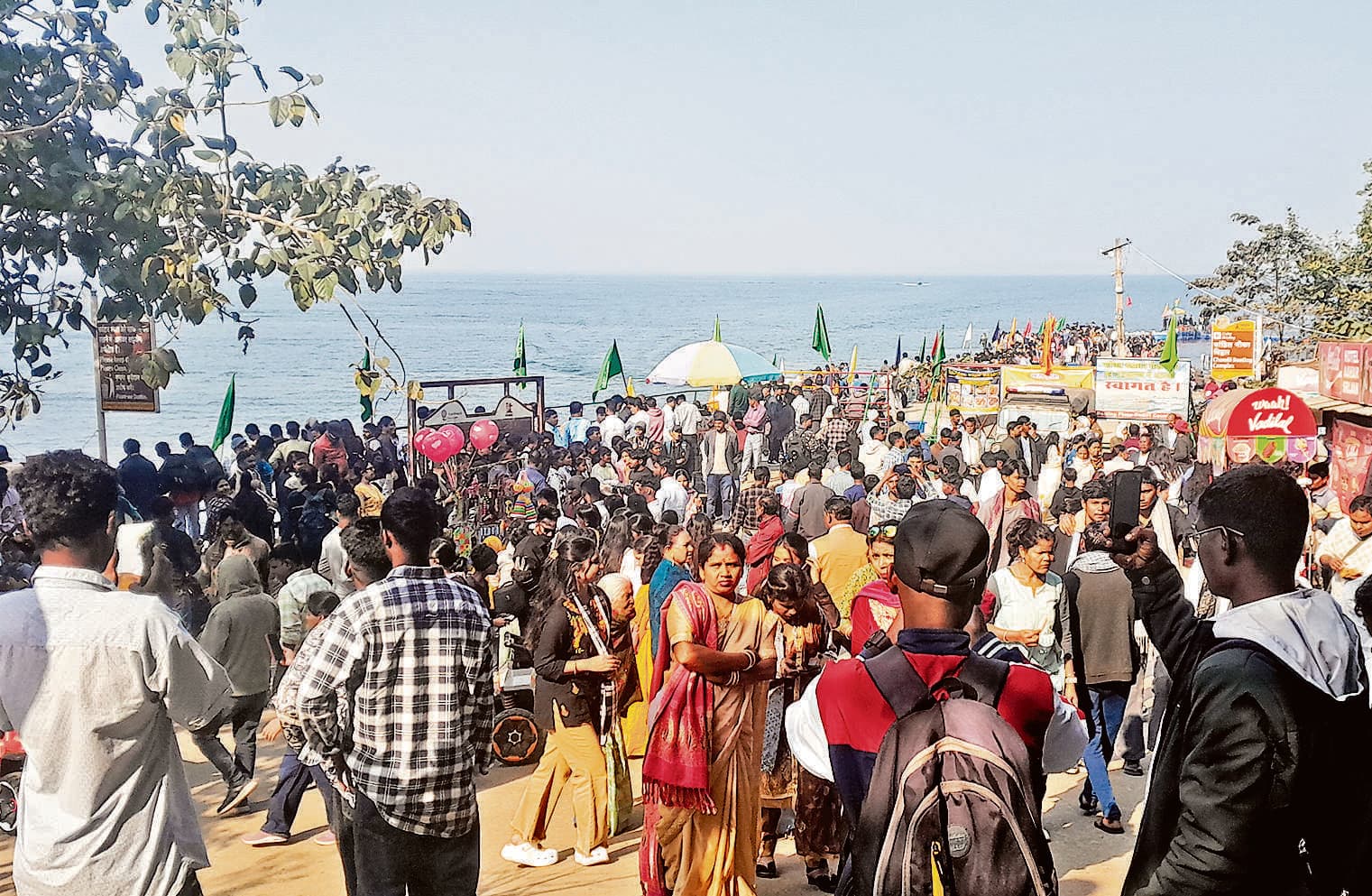 Seraikela Kharsawan News : साल के अंतिम रविवार को गुलजार रहे पिकनिक स्पॉट