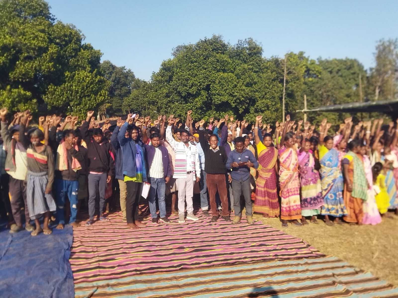 Chaibasa News : ग्रामीणों की सहमति के बिना योजना लागू करना अनुचित : मंगल सिंह