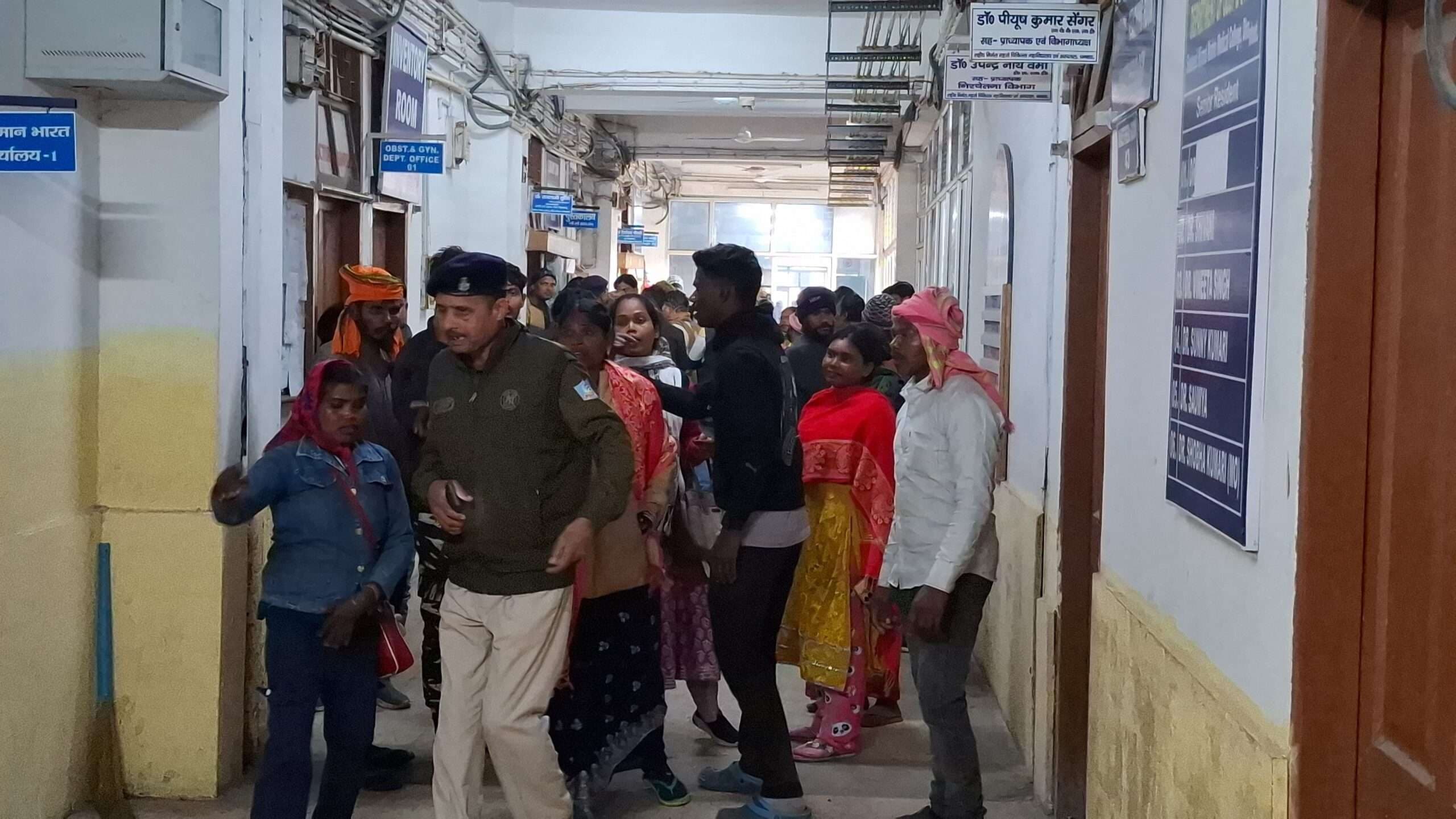 Dhanbad News: एसएनएमएमसीएच के गायनी विभाग से पहली भी हो चुका है बच्चा चोरी, फिर भी नहीं बढ़ी सुरक्षा