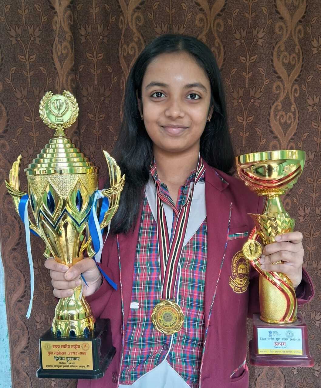 Jamshedpur News : नेशनल यूथ फेस्टिवल में डीएवी की छात्रा वैभवी को दूसरा स्थान