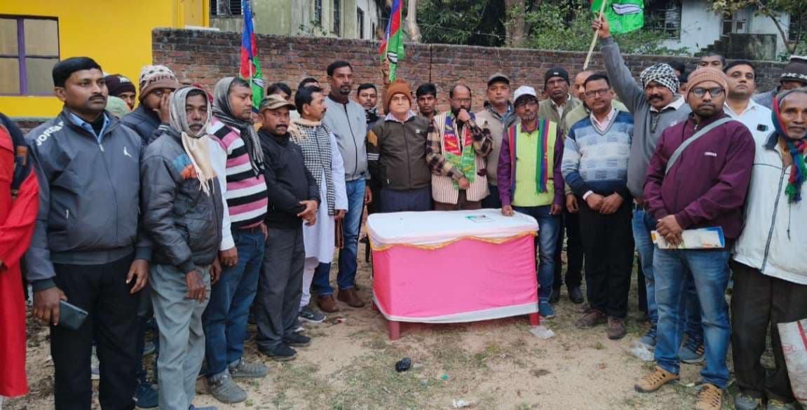 झालदा में आजसू पार्टी की बैठक