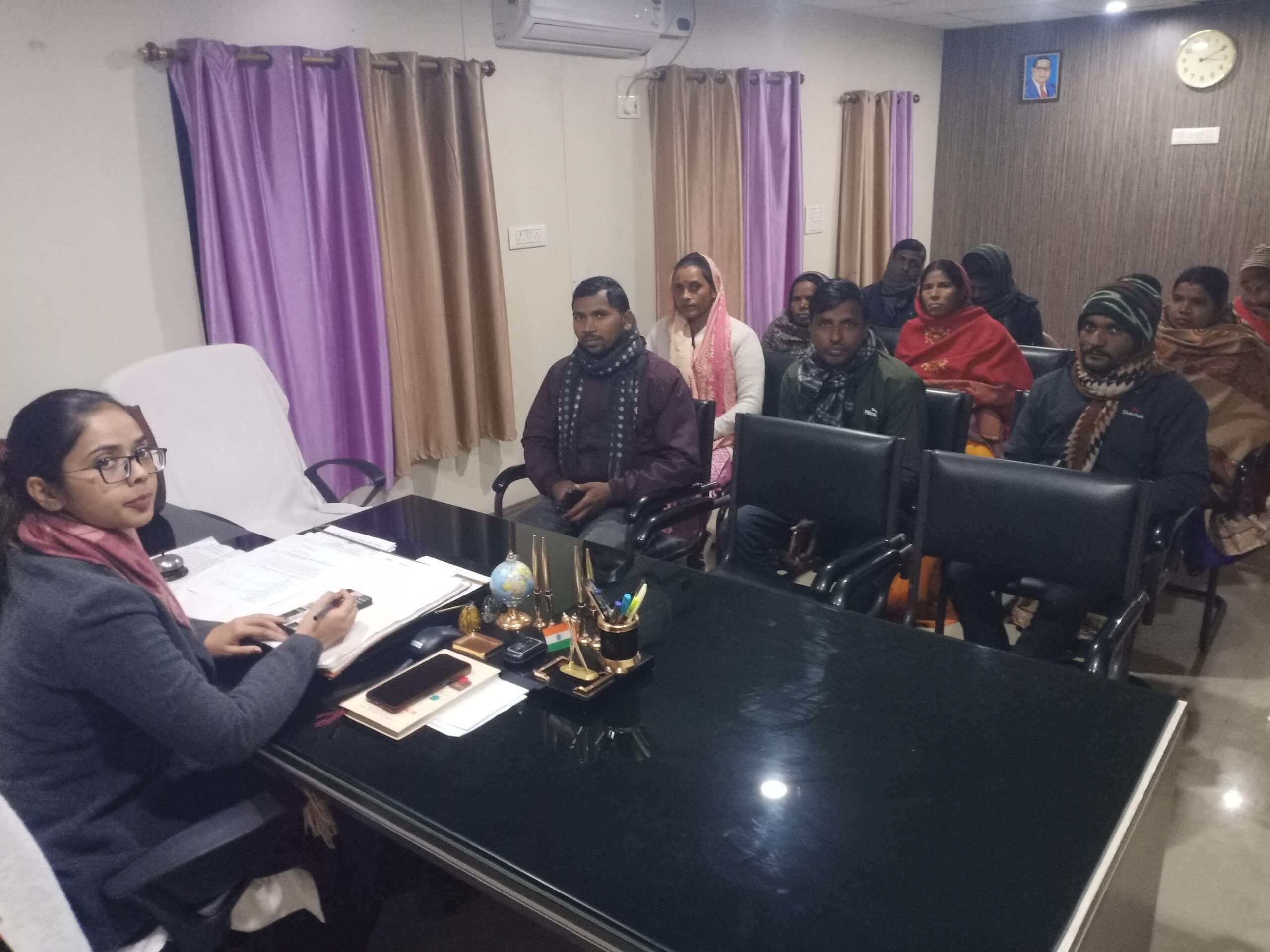 विकास मित्रों को मजदूरों के ई-केवाईसी कराने का निर्देश