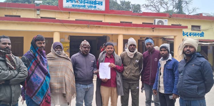 पिपरा पंचायत के उपमुखिया के खिलाफ वार्ड सदस्यों ने लाया अविश्वास प्रस्ताव