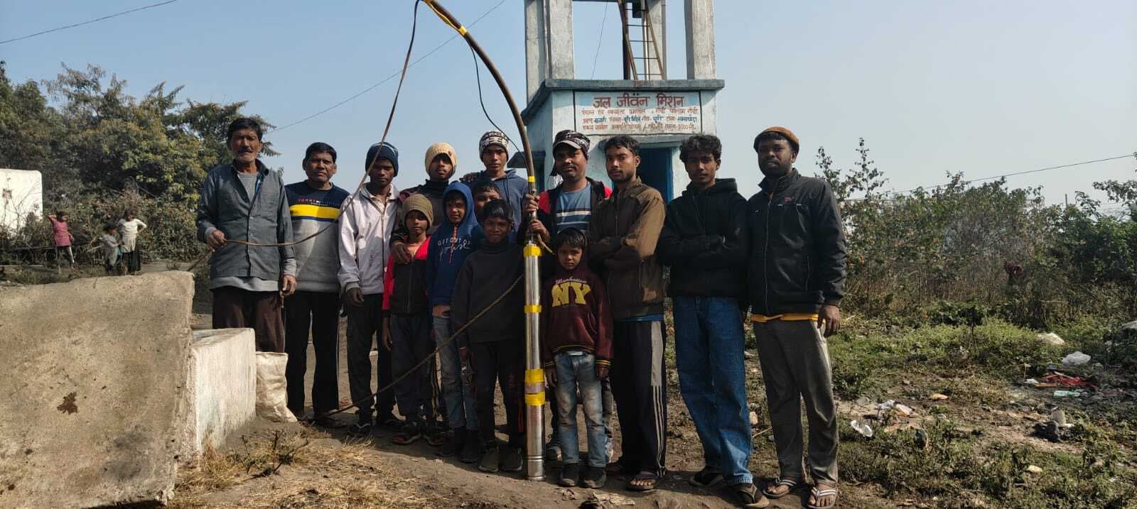 एक वर्ष बाद चालू हुई खराब जलमीनार, ग्रामीणों ने ली राहत की सांस